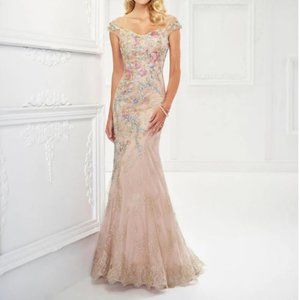 Montage by Mon Cheri 118966 NWT gown, Sz 8, Champagne/Multi